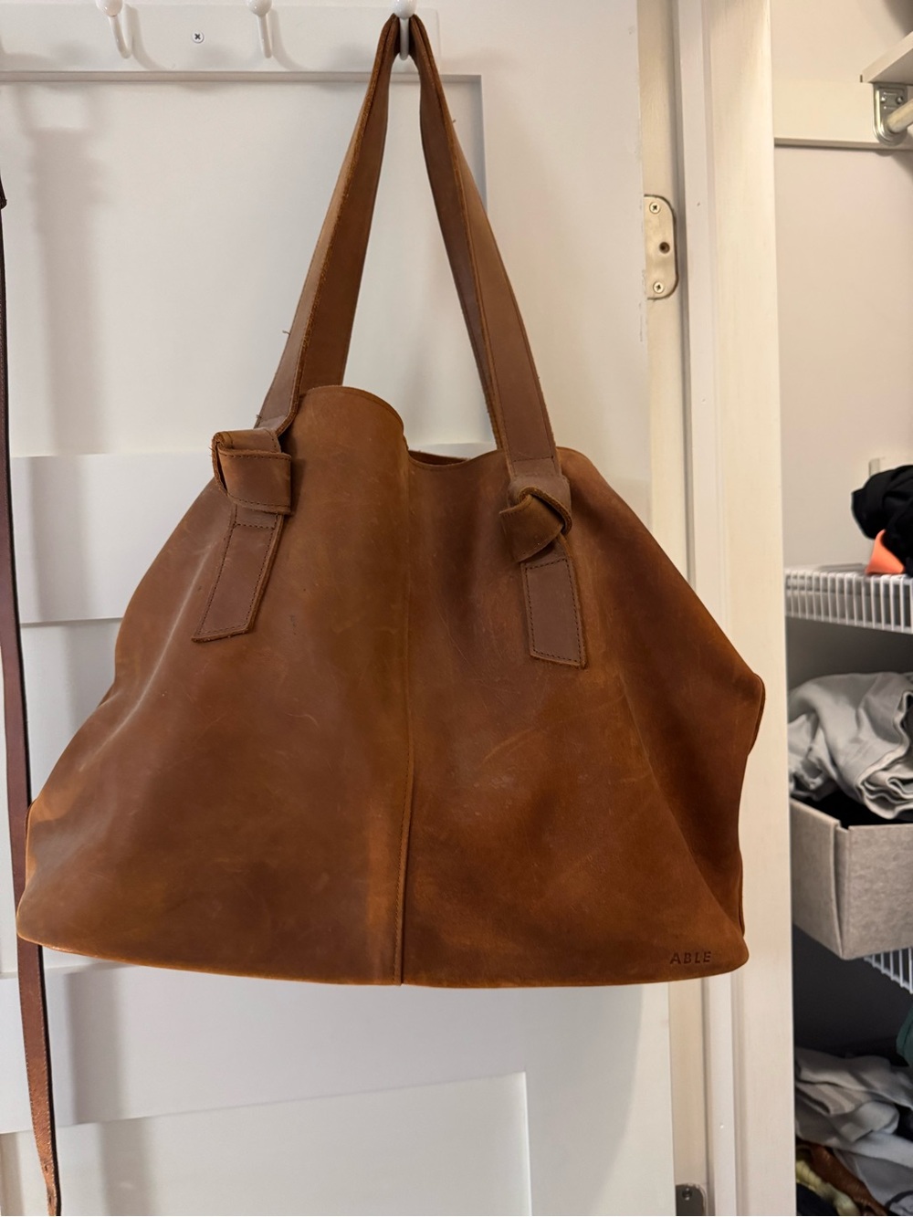100% leather tote bag
